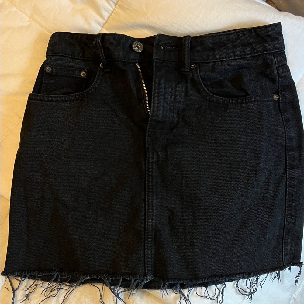 Zara Black Mini Skirt with Frayed Hem